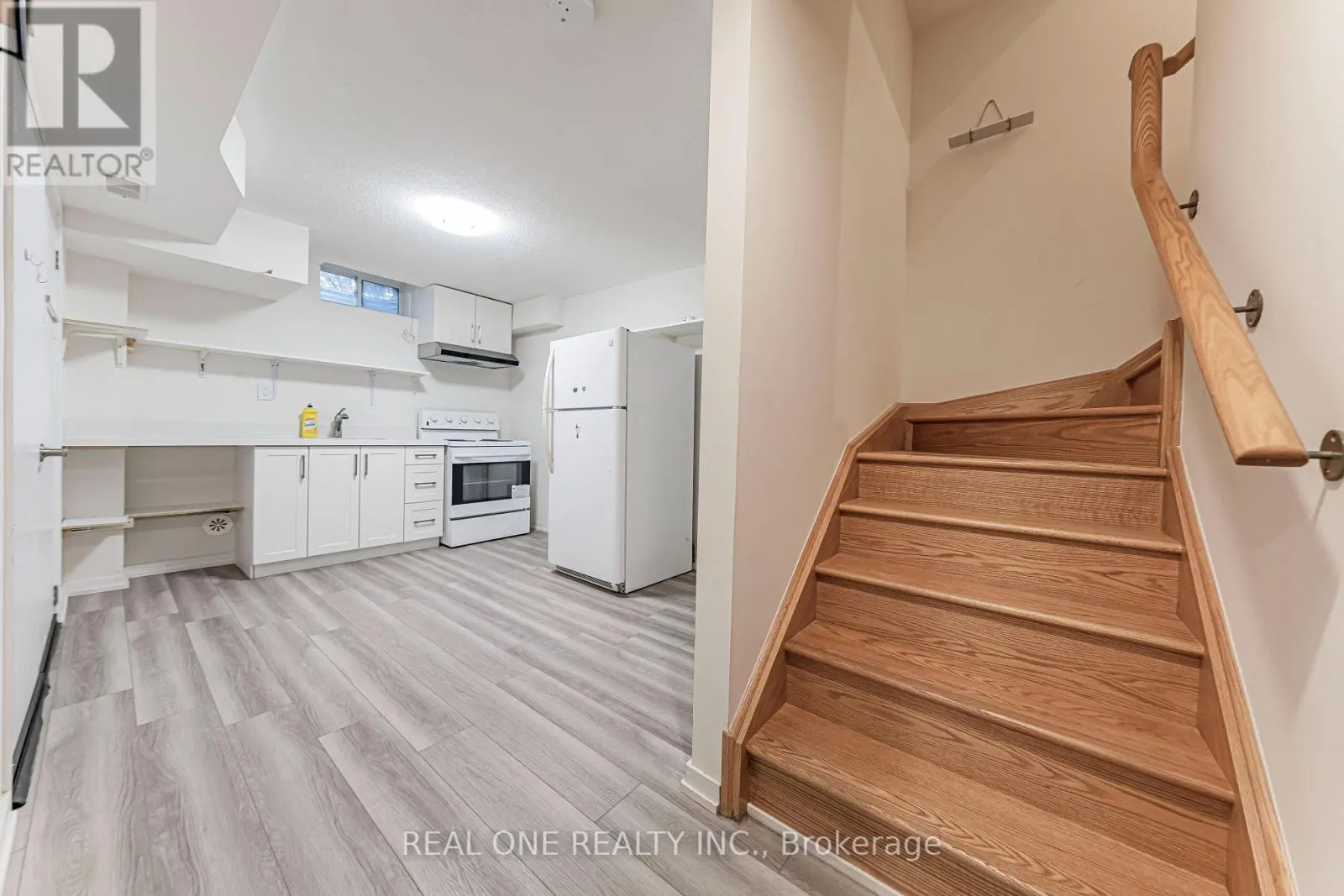 22 ANDALUSIA LANE