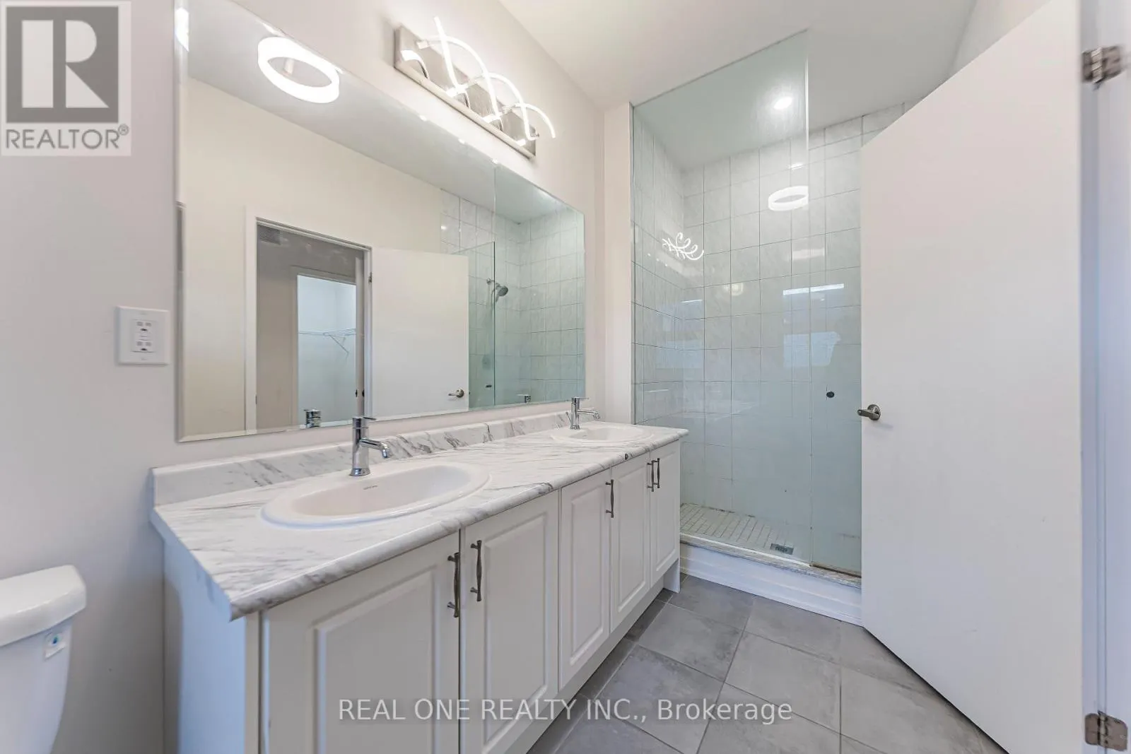 22 ANDALUSIA LANE