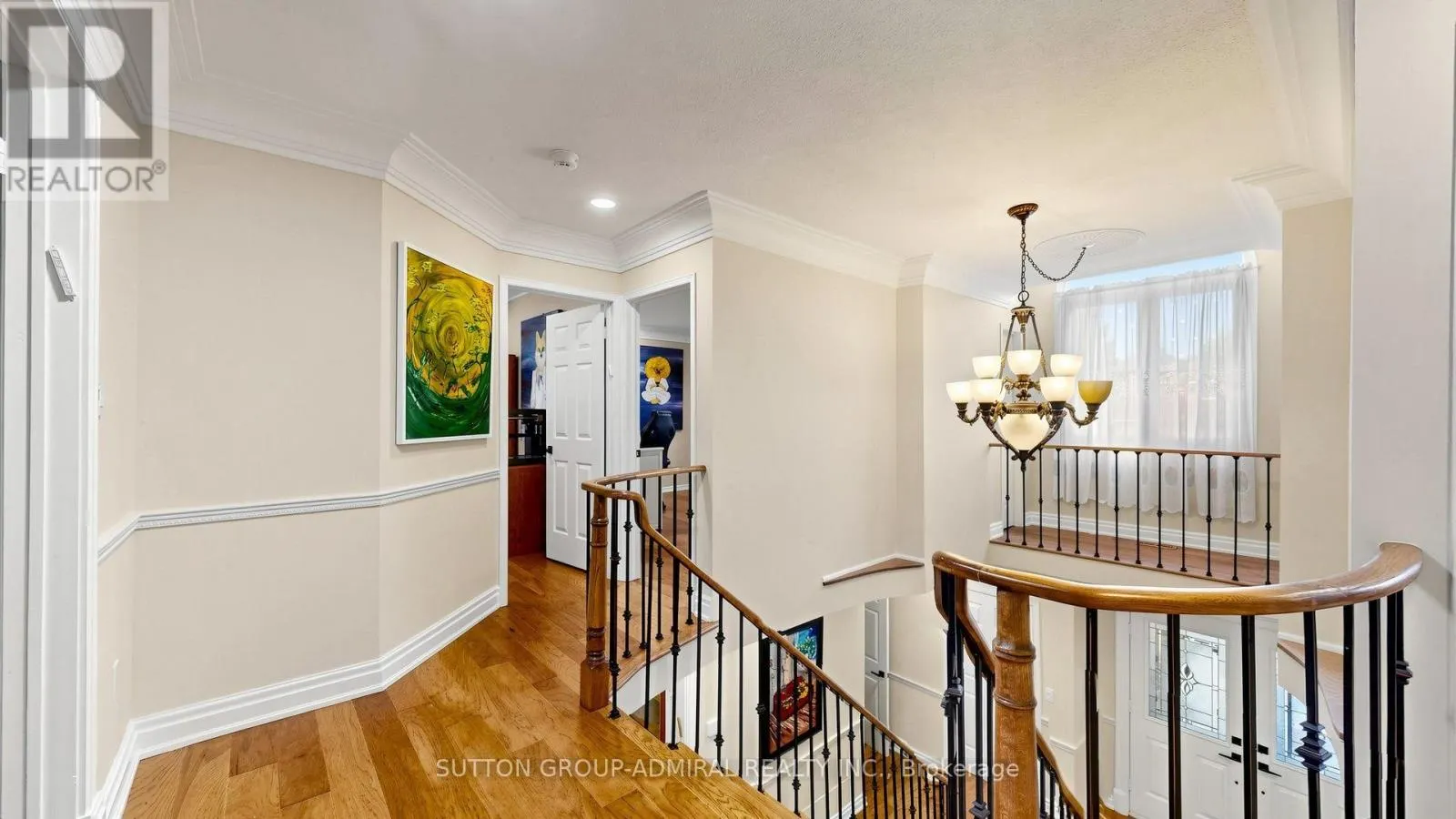 104 TOPHAM CRESCENT