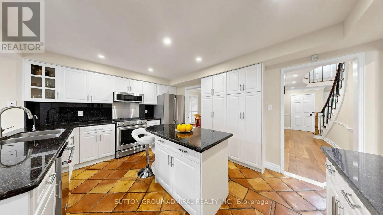 104 TOPHAM CRESCENT
