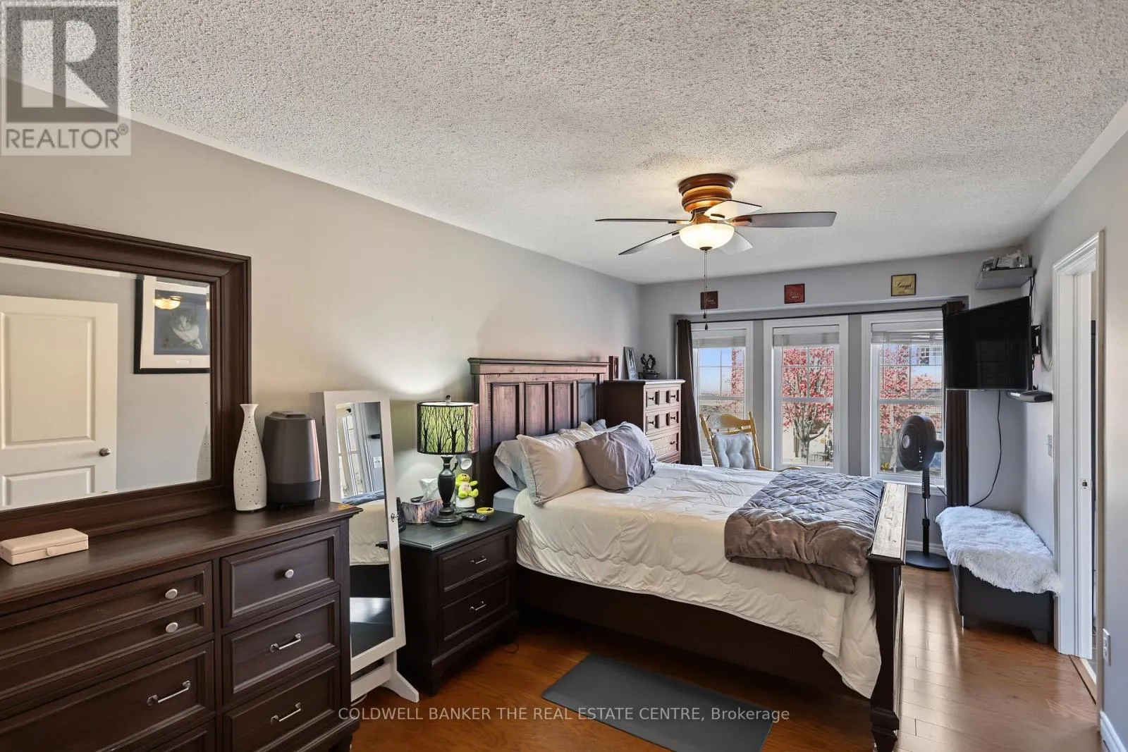 51 GOSNEL CIRCLE