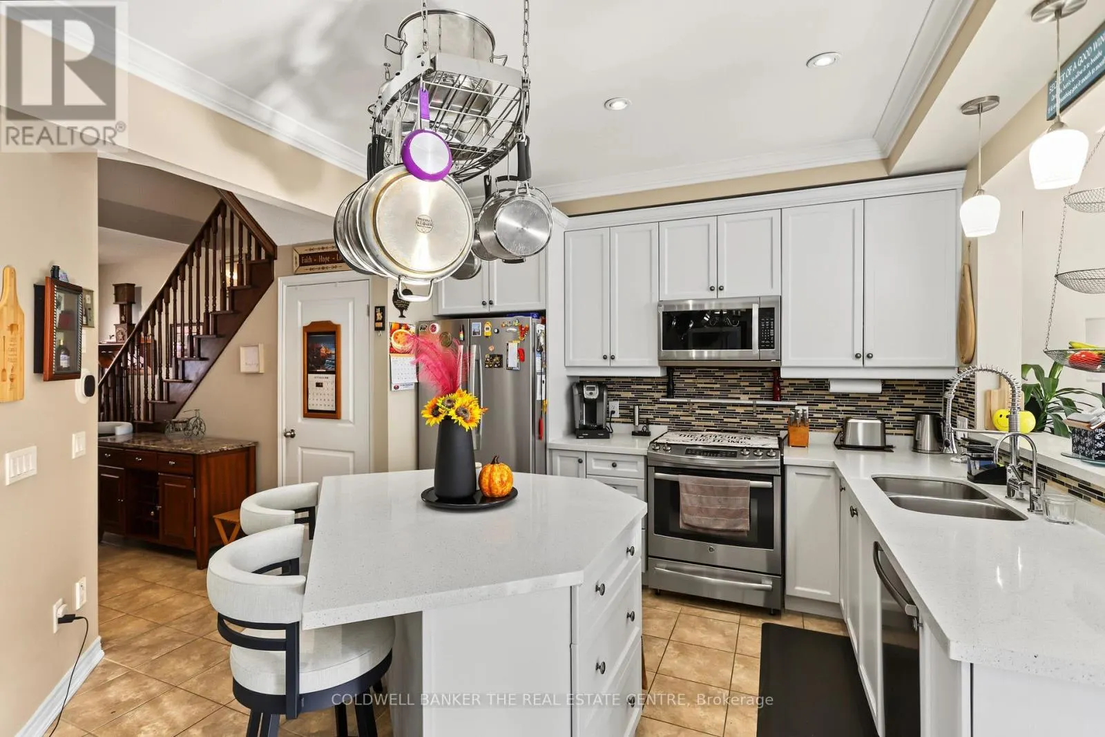 51 GOSNEL CIRCLE