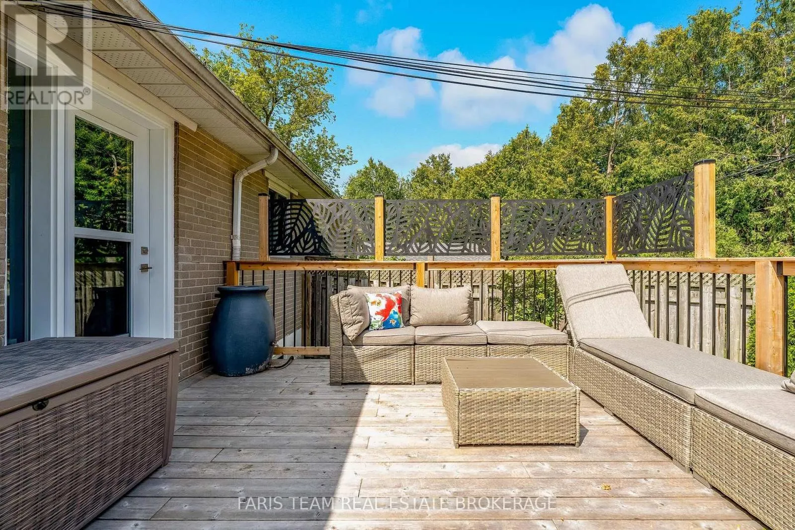 107 WILLOW LANE