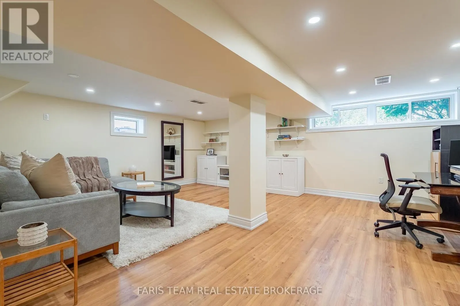 107 WILLOW LANE