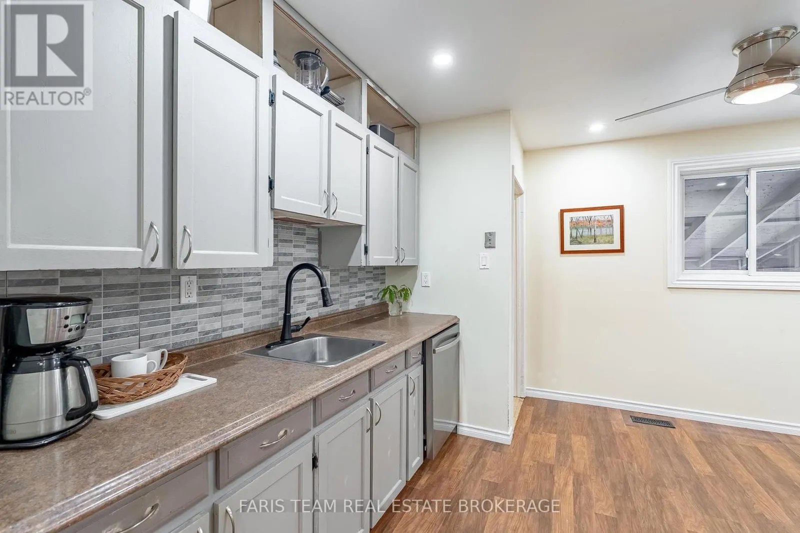 107 WILLOW LANE