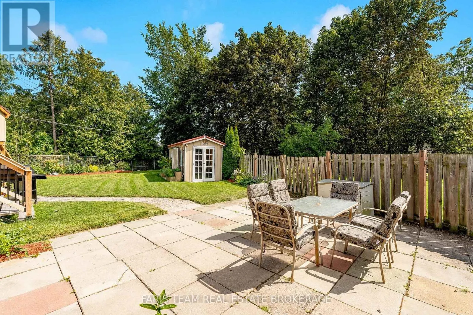 107 WILLOW LANE