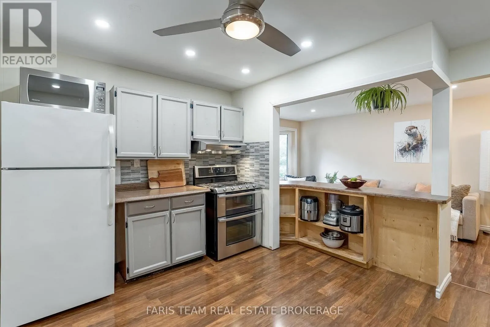 107 WILLOW LANE