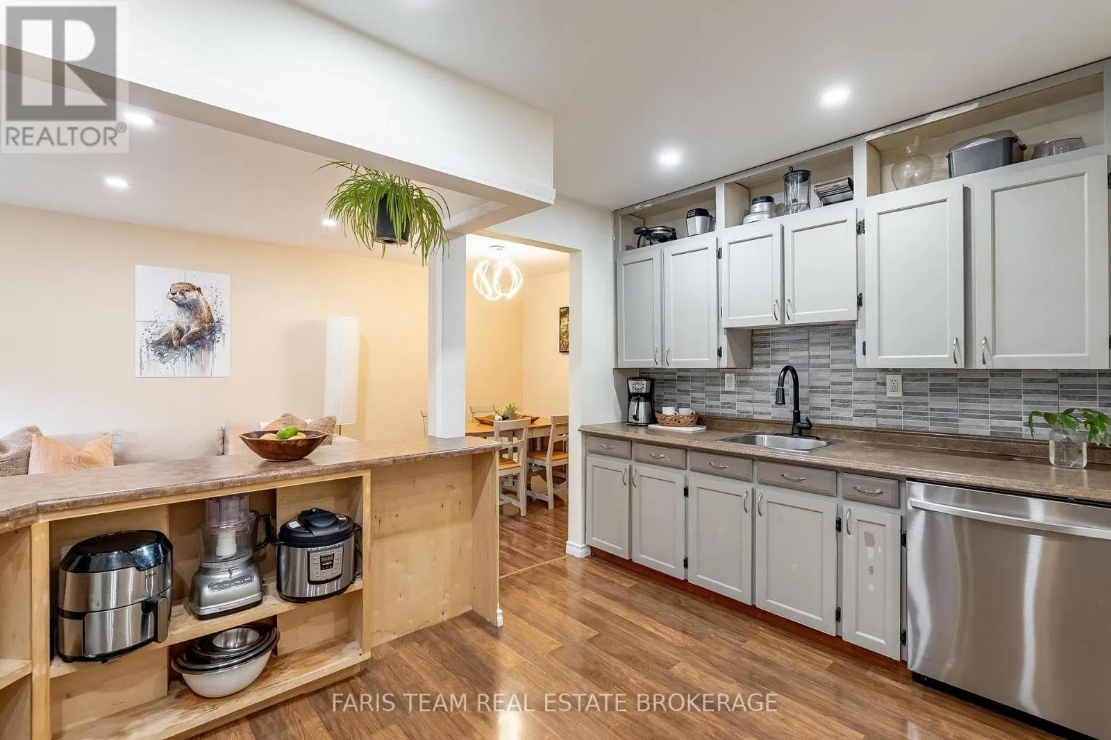 107 WILLOW LANE