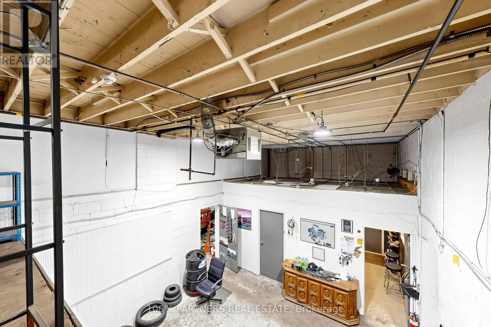 395 RED MAPLE ROAD