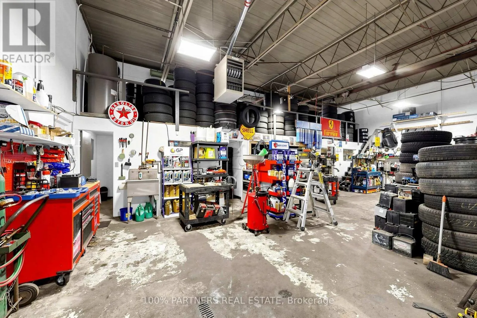 395 RED MAPLE ROAD