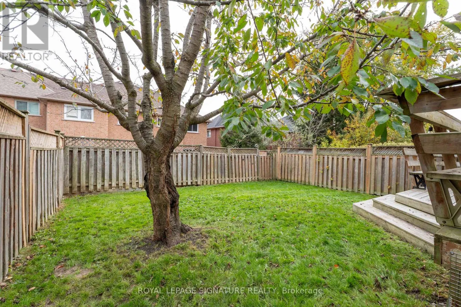 443 CARRUTHERS AVENUE