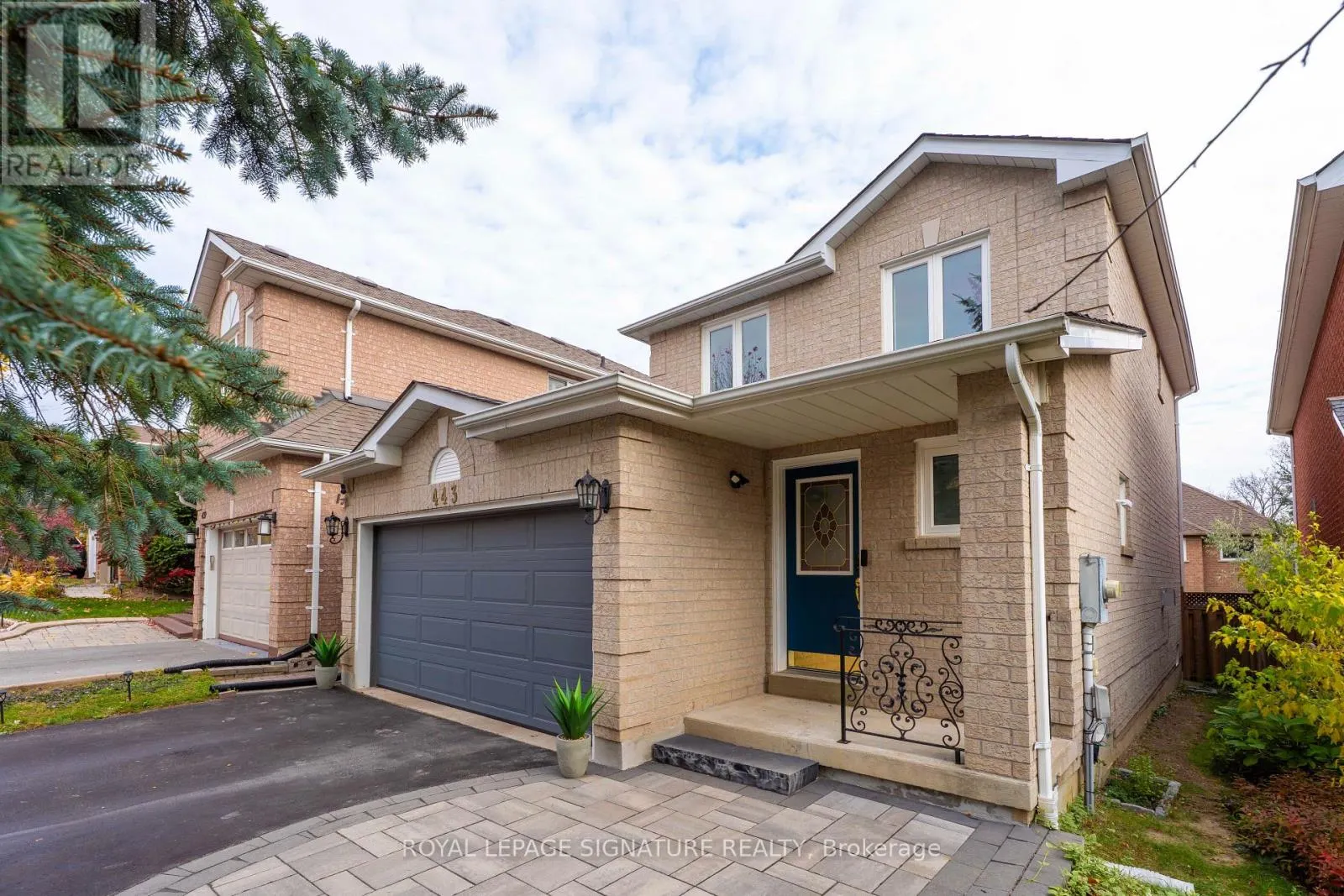 443 CARRUTHERS AVENUE