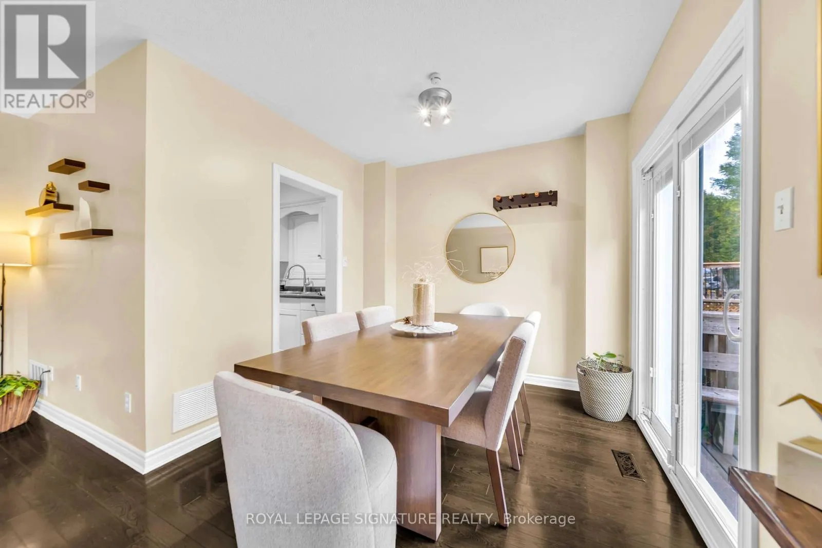 443 CARRUTHERS AVENUE