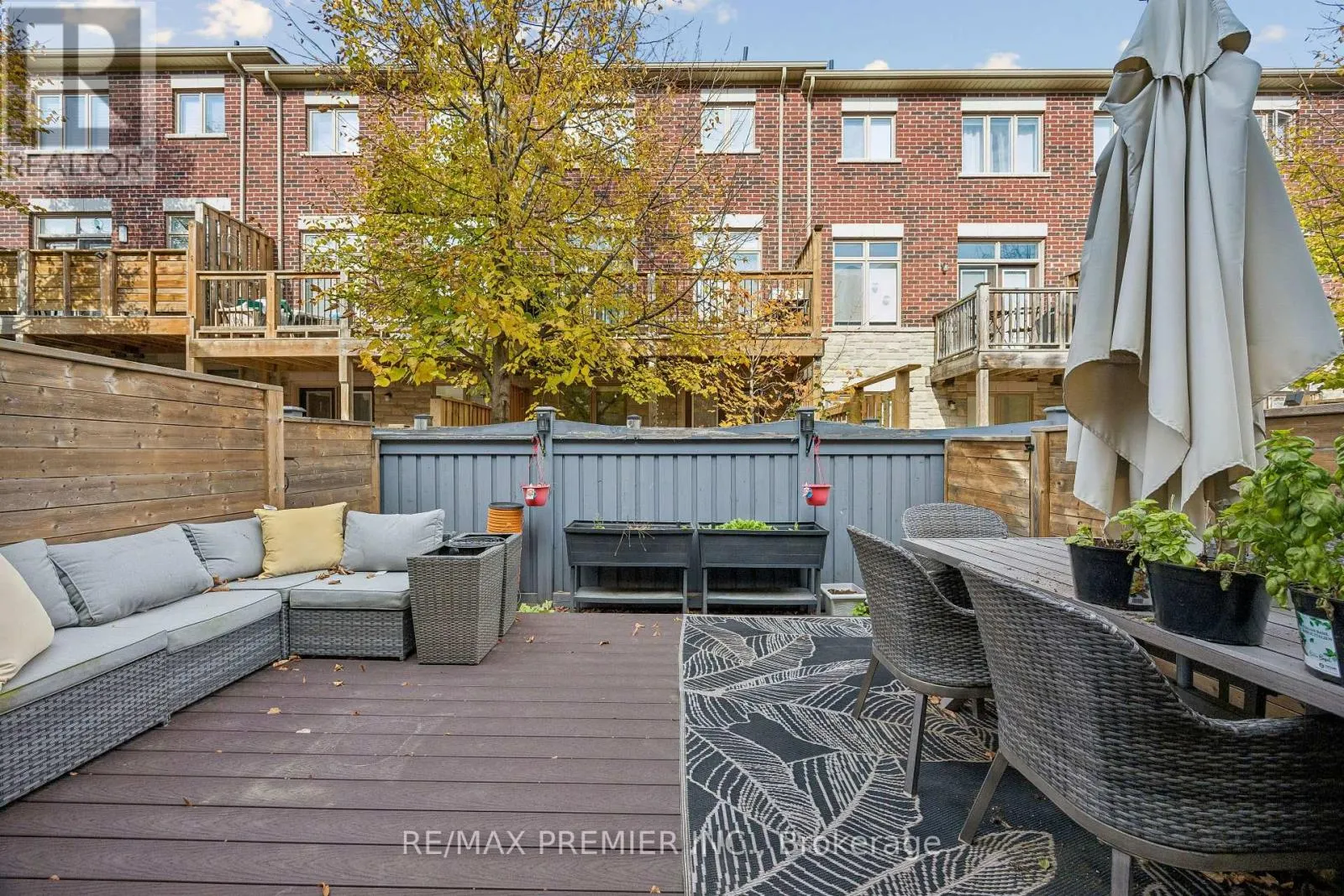 20 HIAWATHA COURT