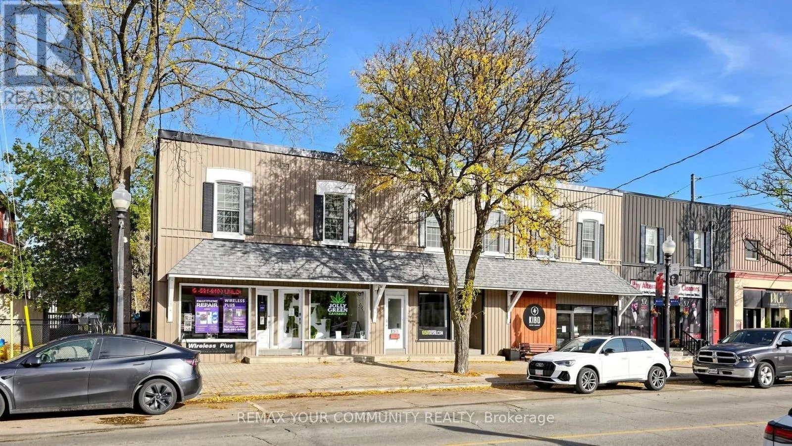 UNITS 6132 - 6140-6132 MAIN STREET N