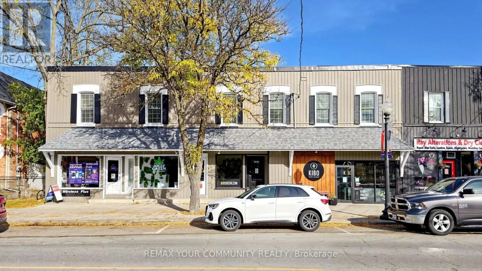 UNITS 6132 - 6140-6132 MAIN STREET N