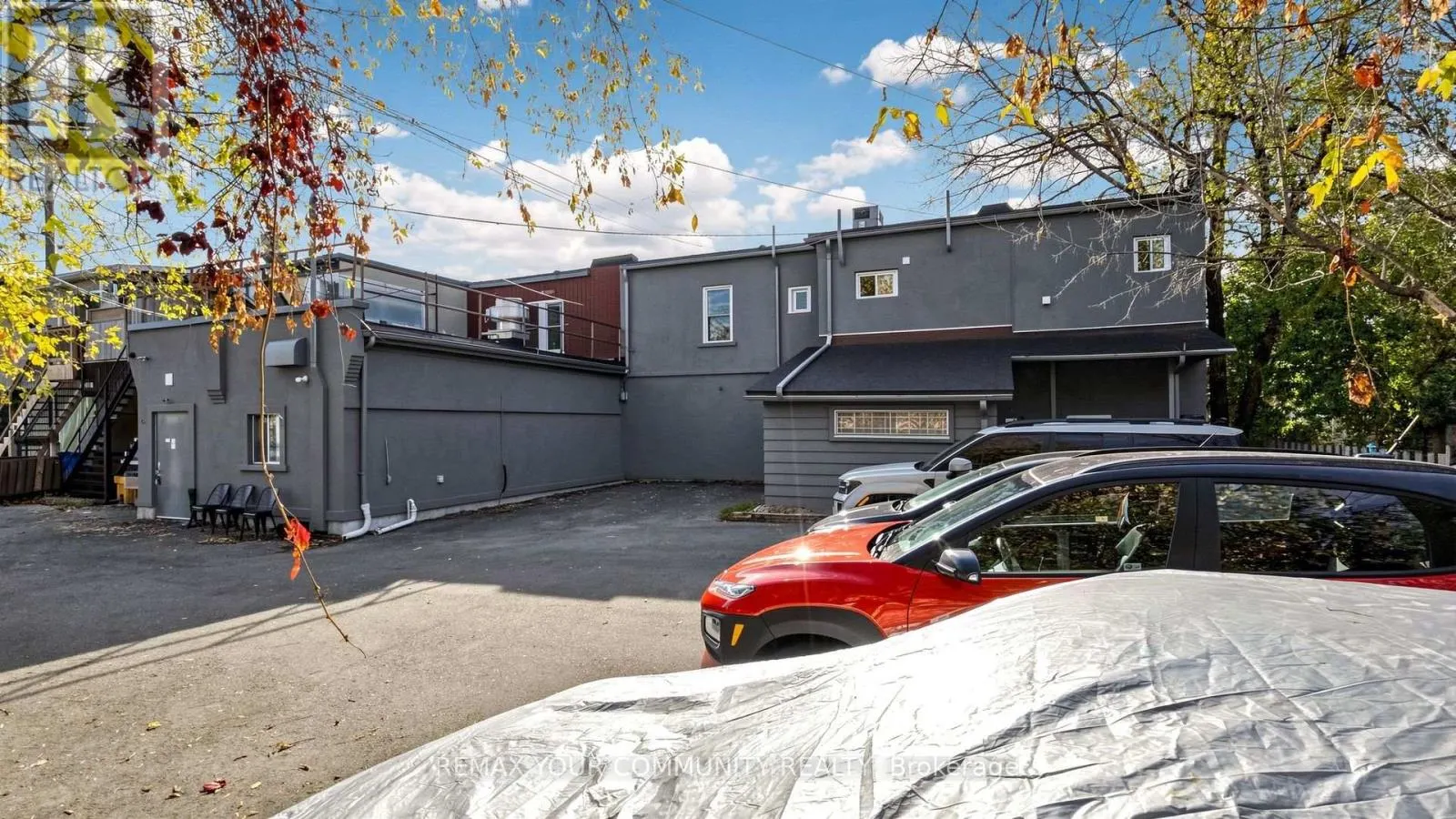UNITS 6132 - 6140-6132 MAIN STREET N