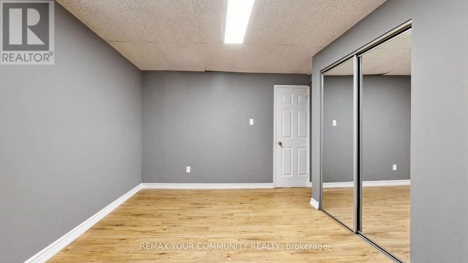 UNITS 6132 - 6140-6132 MAIN STREET N