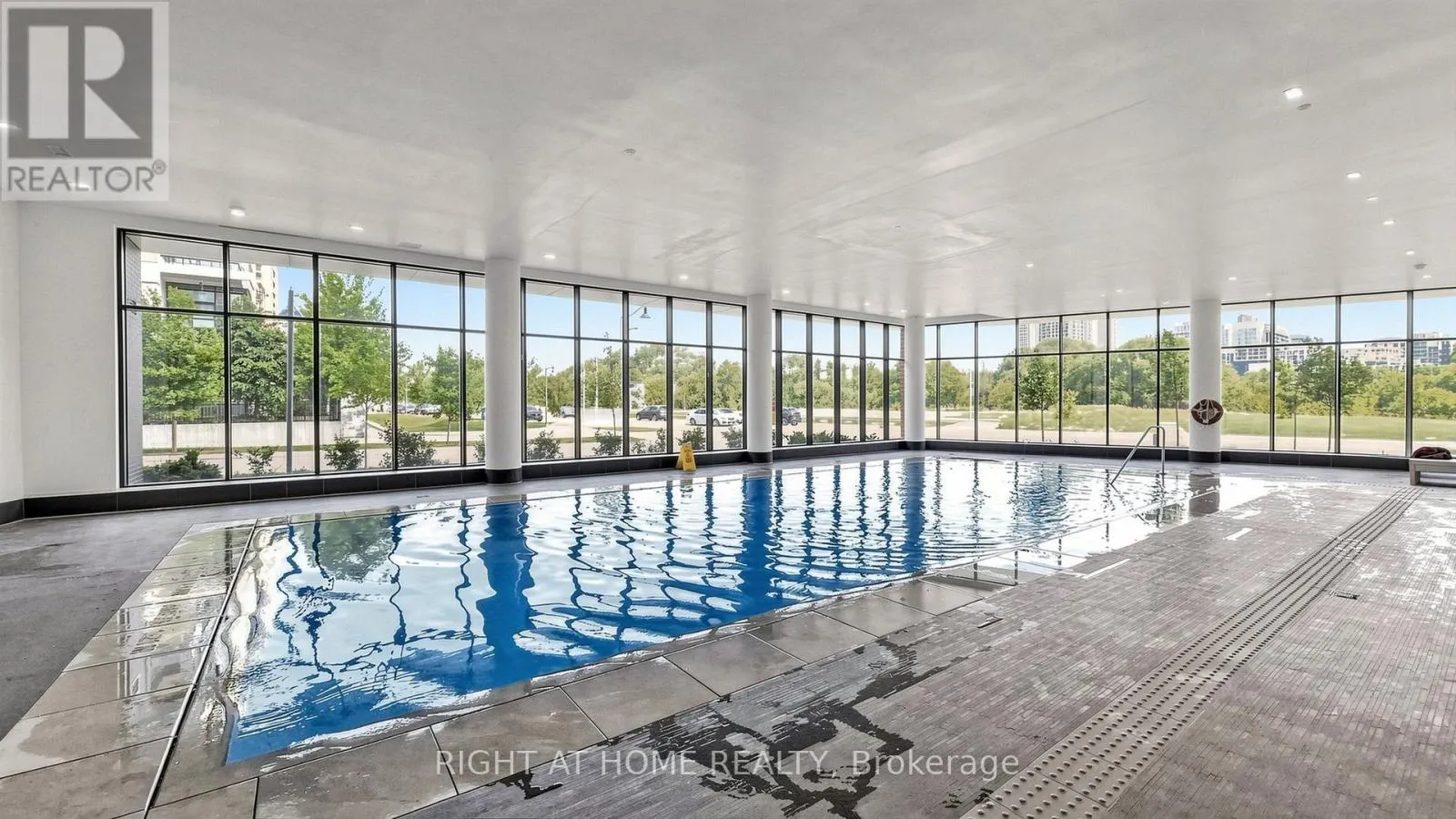 818 - 38 WATER WALK DRIVE