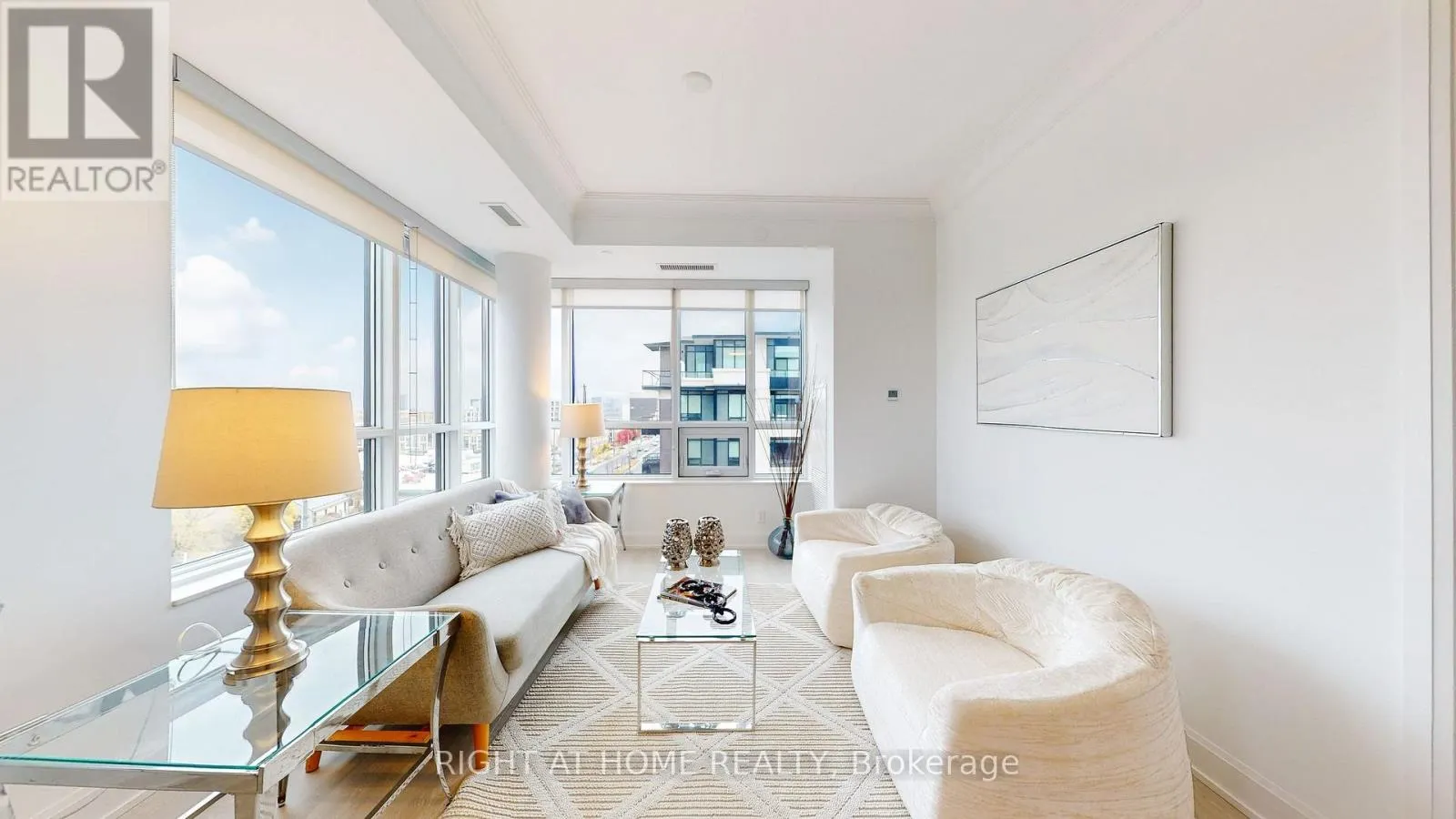 818 - 38 WATER WALK DRIVE