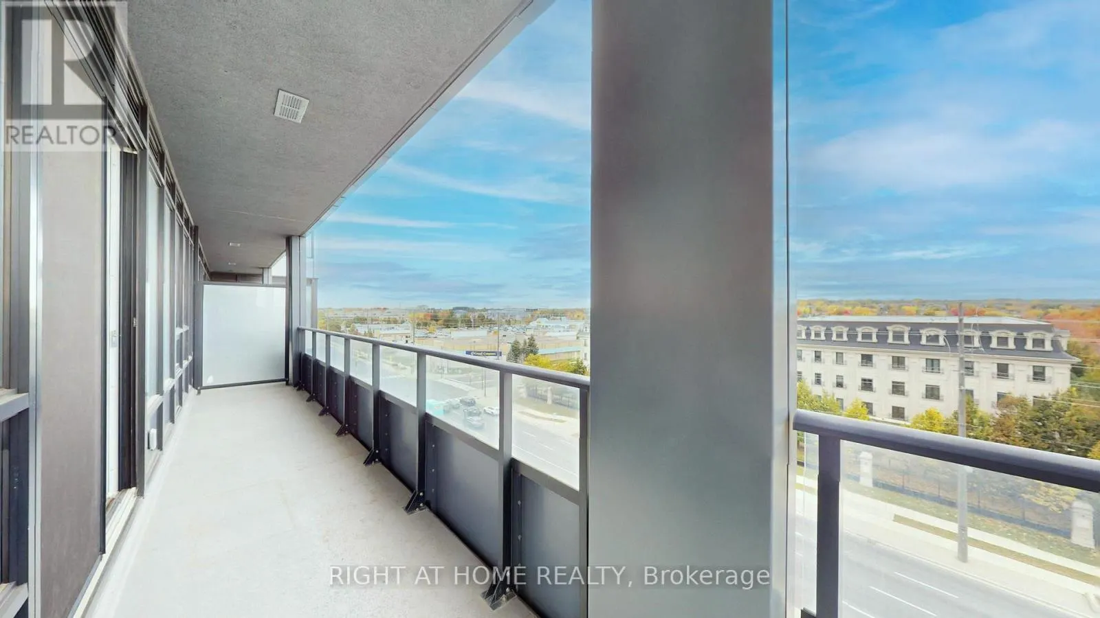 818 - 38 WATER WALK DRIVE