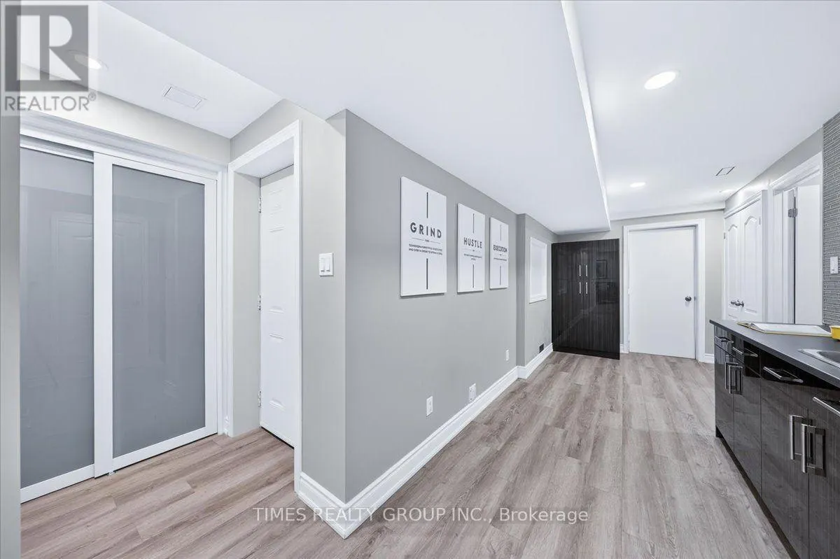 224 WESTWAY CRESCENT