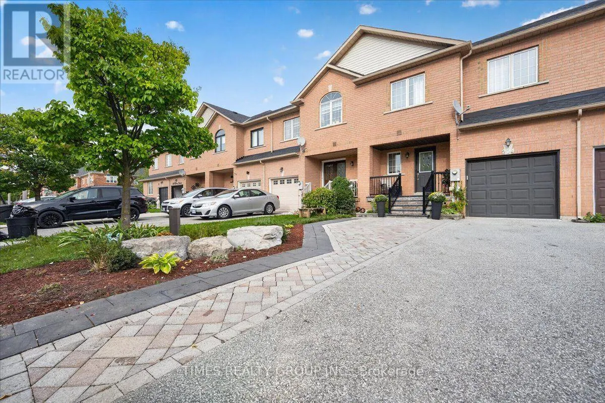 224 WESTWAY CRESCENT