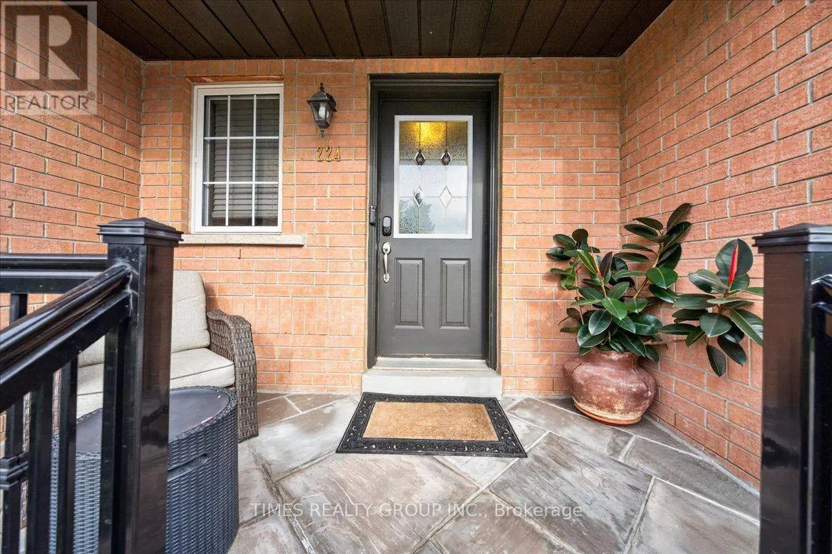 224 WESTWAY CRESCENT