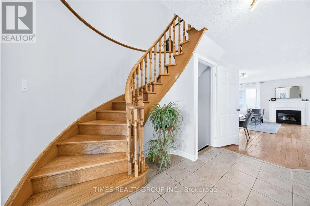 224 WESTWAY CRESCENT