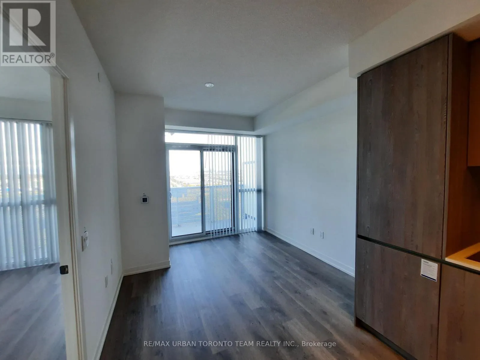 1803 - 8 INTERCHANGE WAY