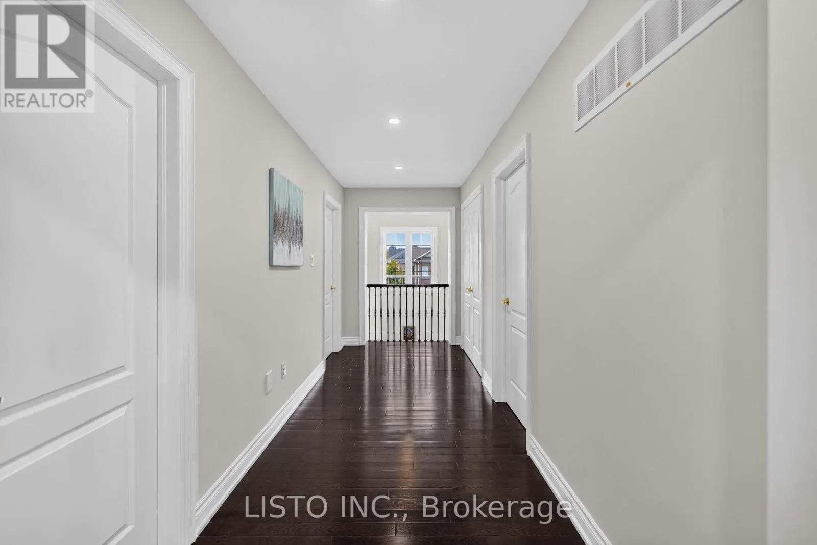 34 GREENFOREST GROVE