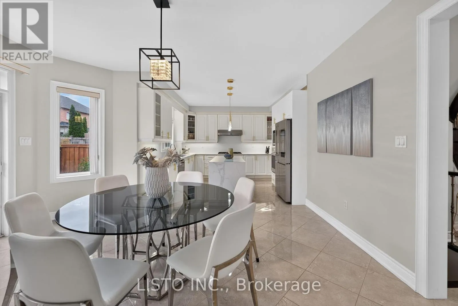 34 GREENFOREST GROVE
