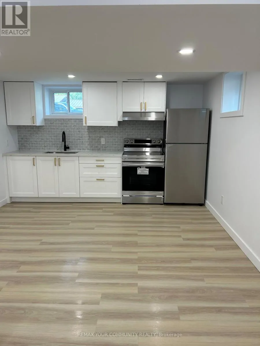 BSMT - 206 LAIDLAW STREET S