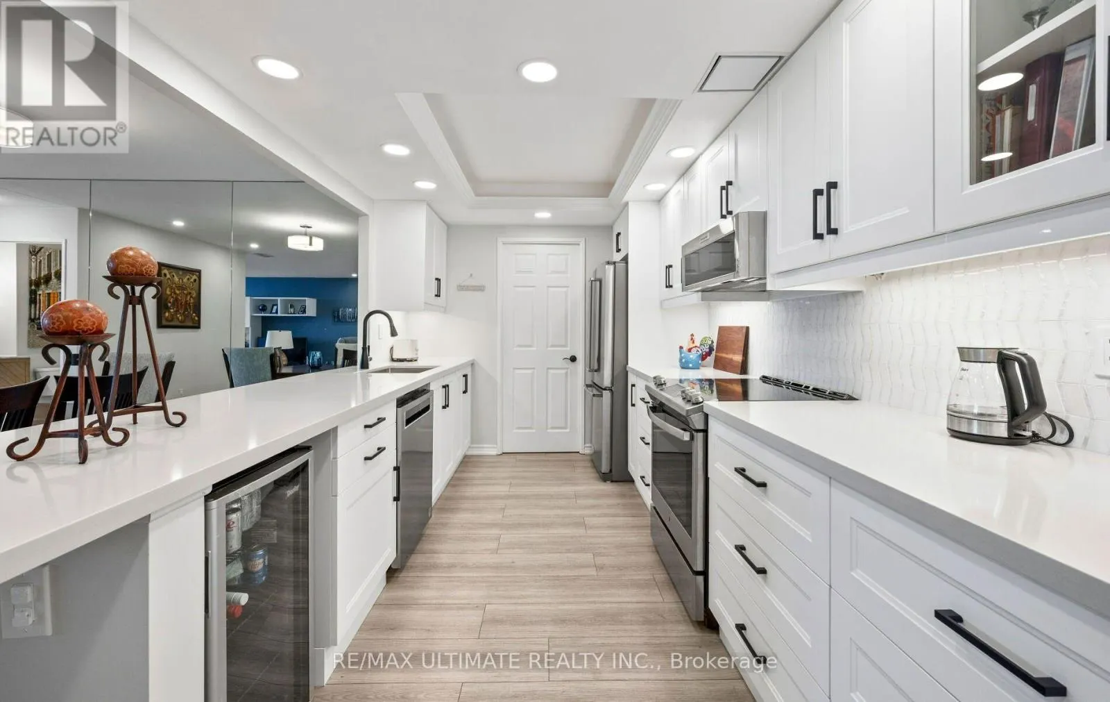 PH9 - 55 AUSTIN DRIVE