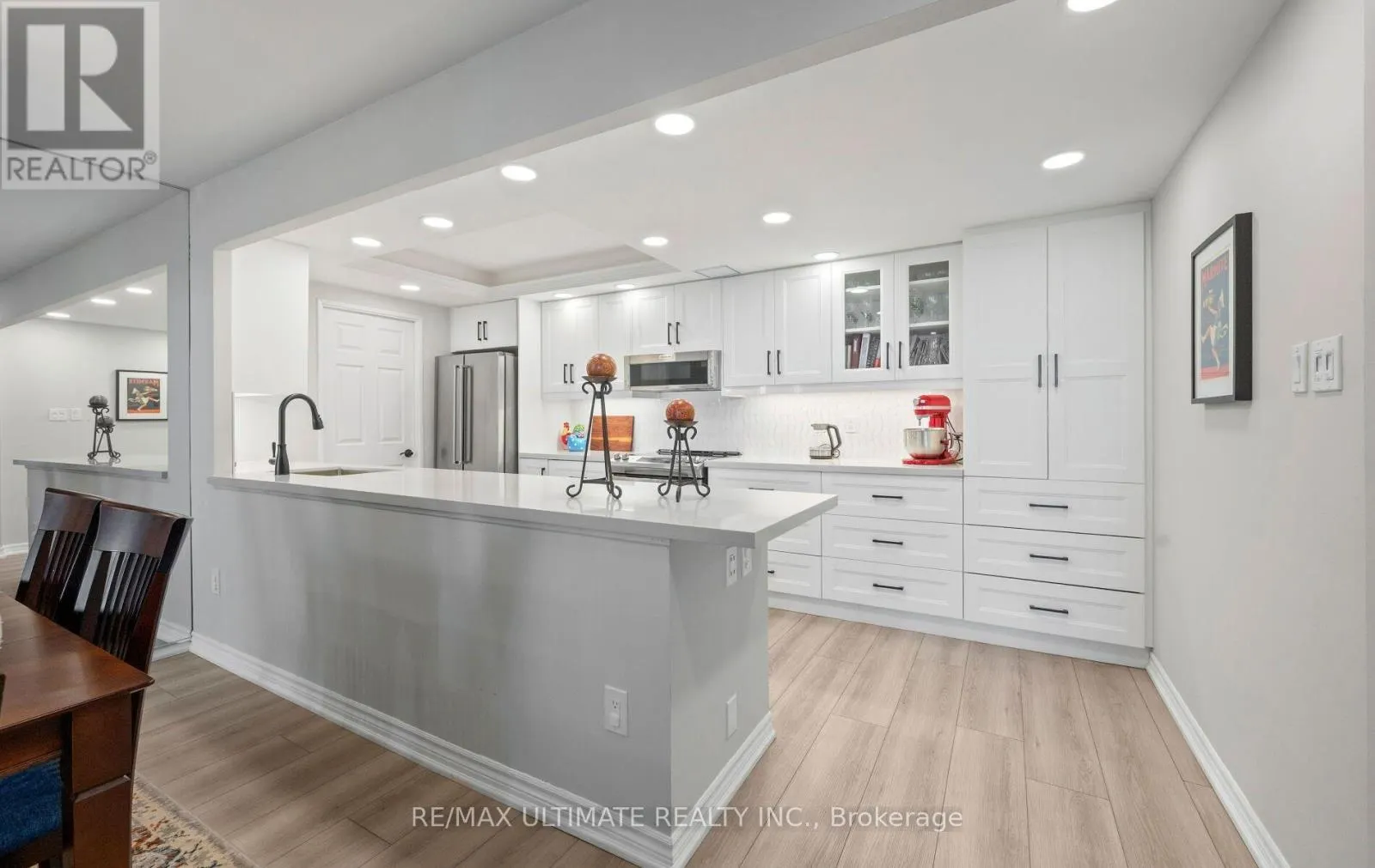 PH9 - 55 AUSTIN DRIVE