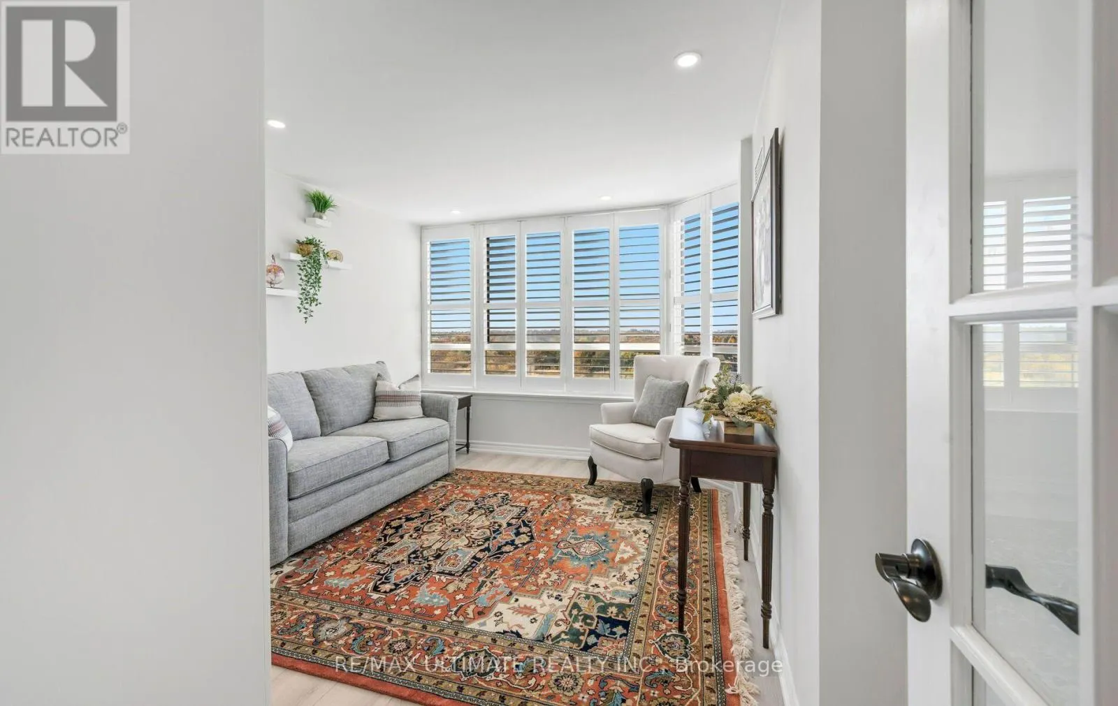 PH9 - 55 AUSTIN DRIVE