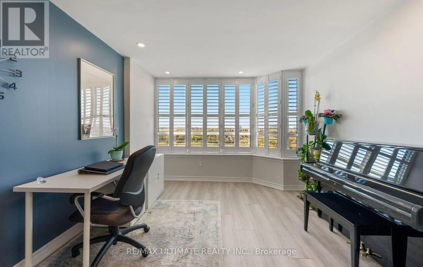 PH9 - 55 AUSTIN DRIVE