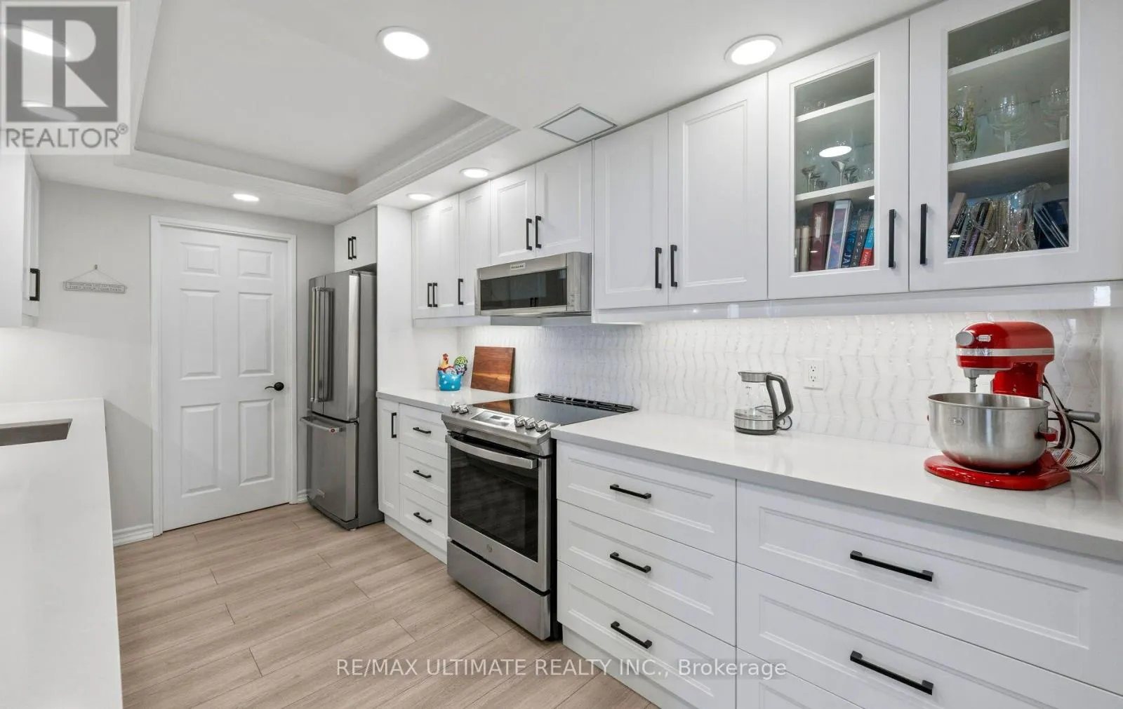 PH9 - 55 AUSTIN DRIVE