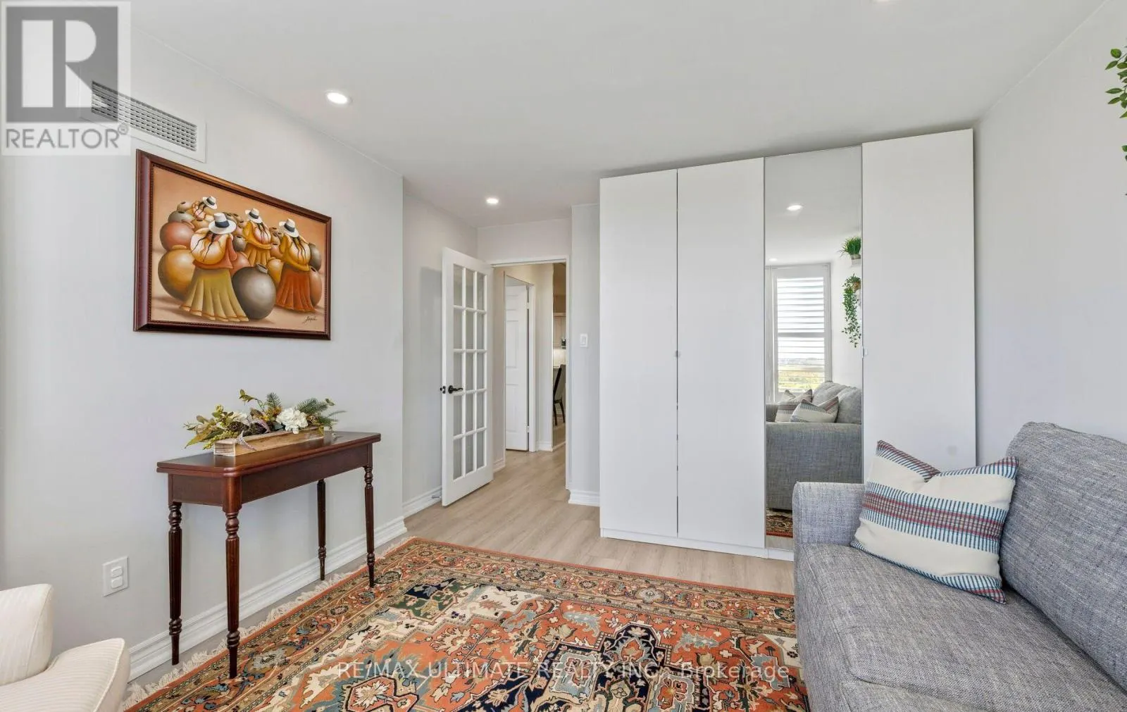 PH9 - 55 AUSTIN DRIVE
