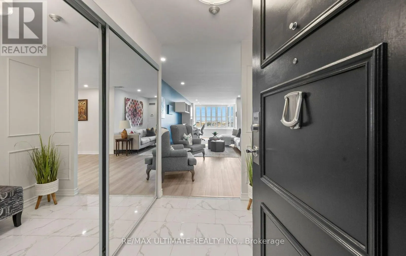 PH9 - 55 AUSTIN DRIVE