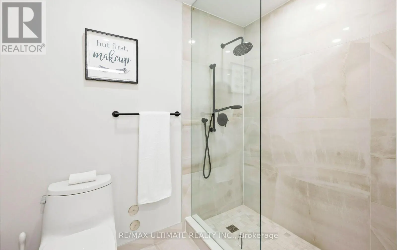 PH9 - 55 AUSTIN DRIVE