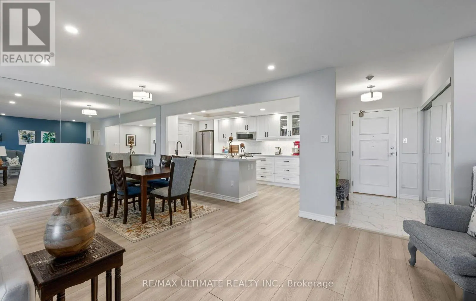 PH9 - 55 AUSTIN DRIVE