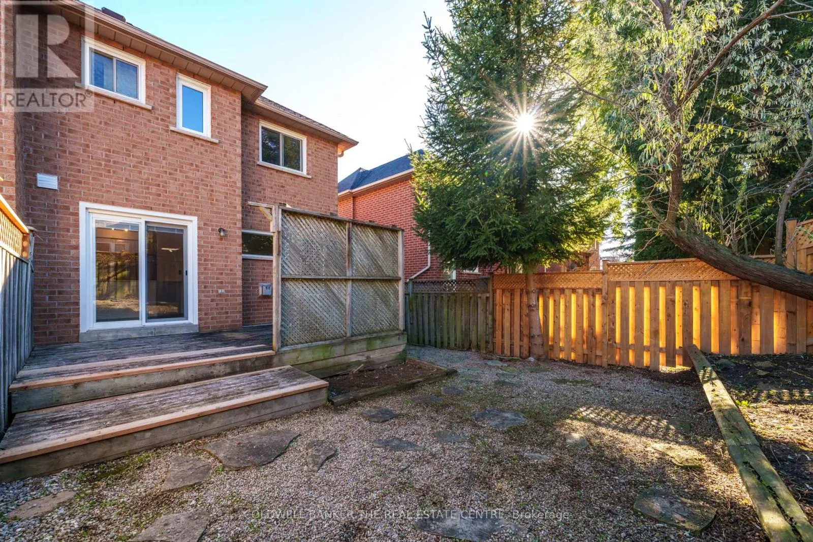 331 WARNER CRESCENT