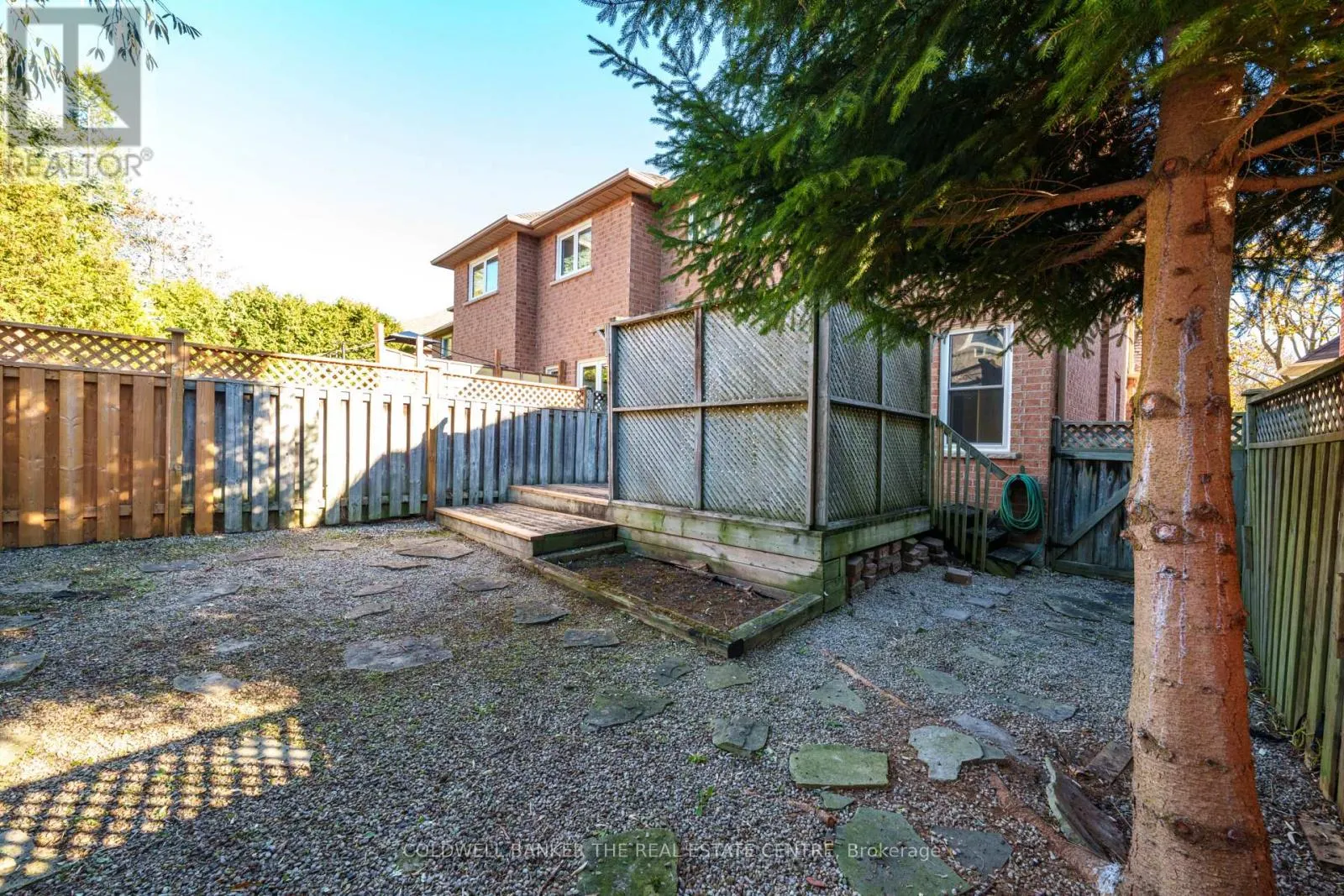 331 WARNER CRESCENT