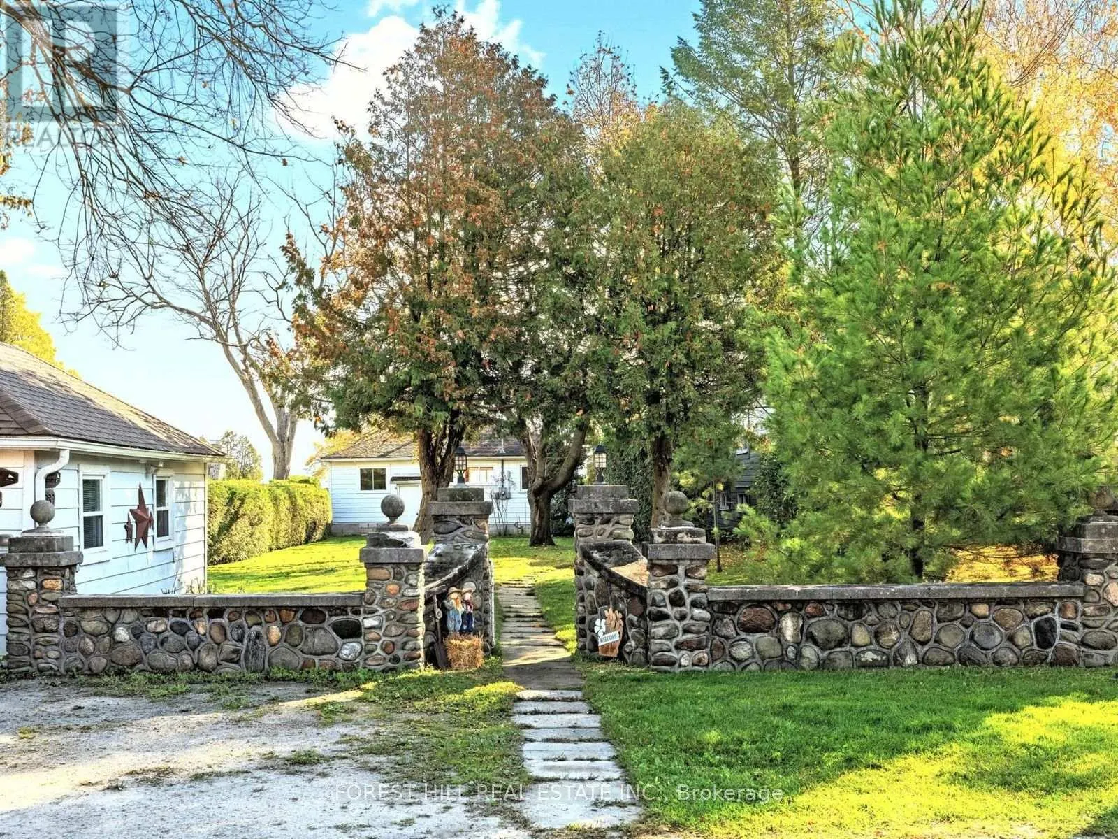 989 LITTLE CEDAR AVENUE