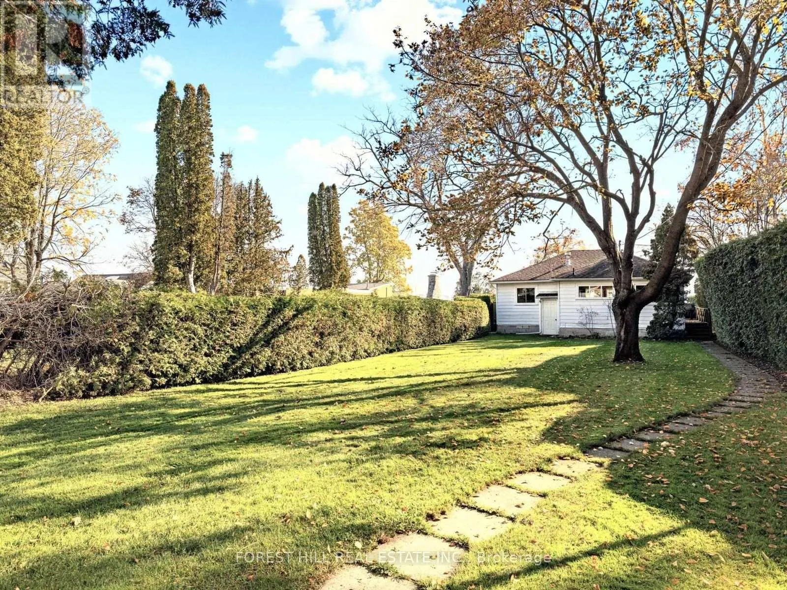 989 LITTLE CEDAR AVENUE