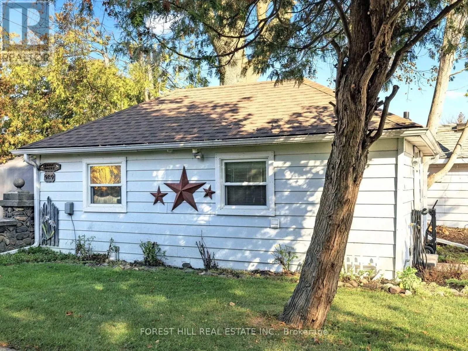 989 LITTLE CEDAR AVENUE