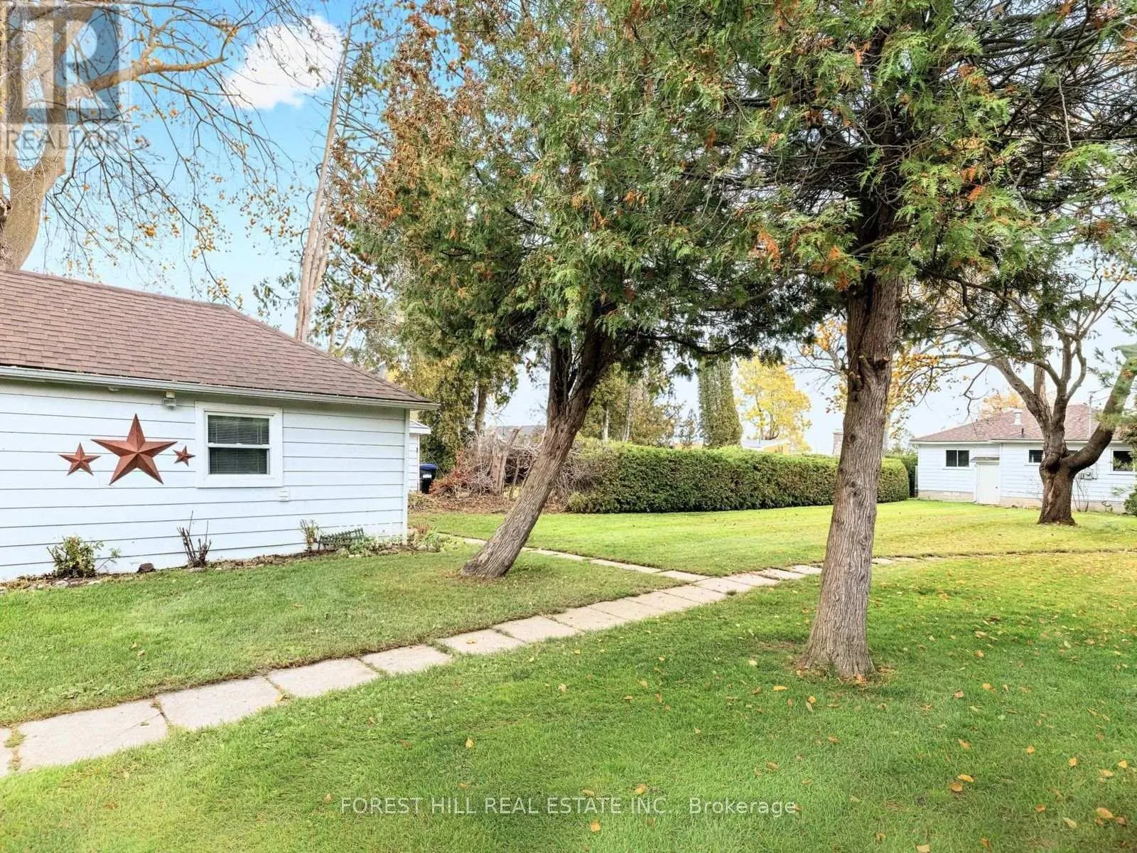 989 LITTLE CEDAR AVENUE