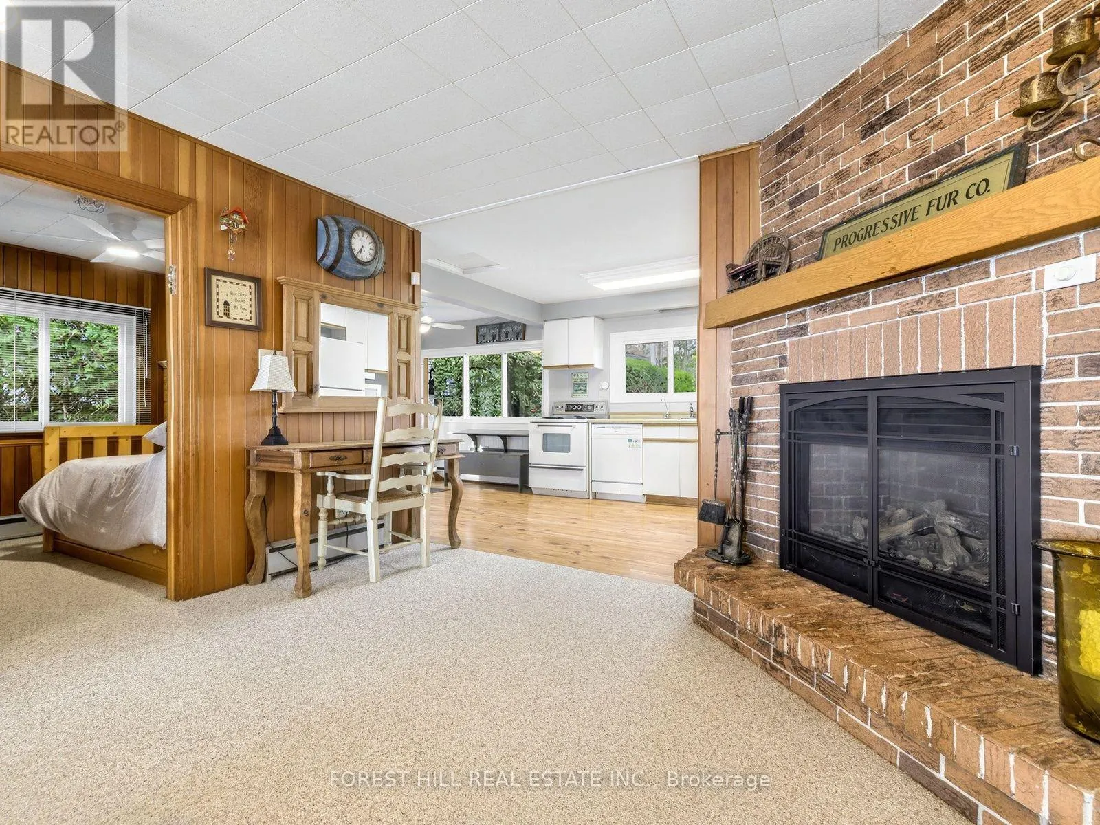 989 LITTLE CEDAR AVENUE