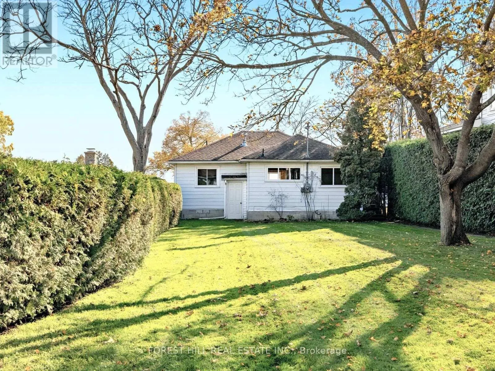 989 LITTLE CEDAR AVENUE